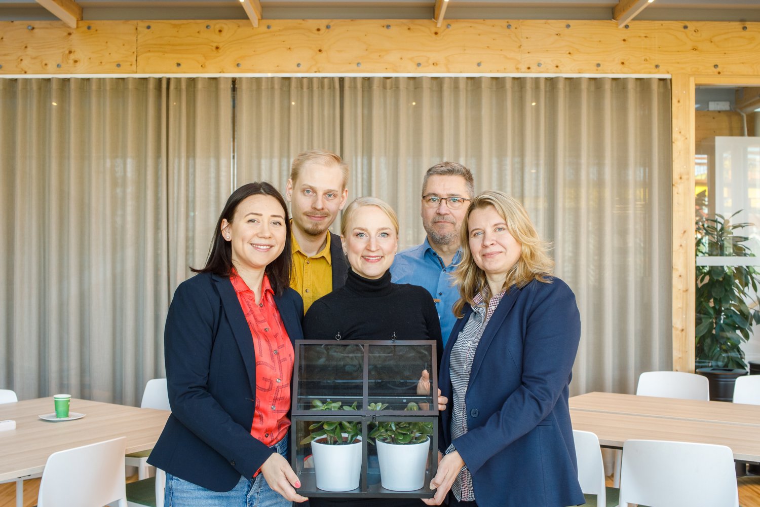 Joint Volare team Sofia Siljama (Cerealia), Tuure Parviainen (Volare), Jarna Hyv&ouml;nen (Volare), Tapio Lahti (Lantm&auml;nnen Agro) and Kirsi Vesterinen (Cerealia). Kerstin Sigfridson (Lantm&auml;nnen Group R&D) missing from the picture